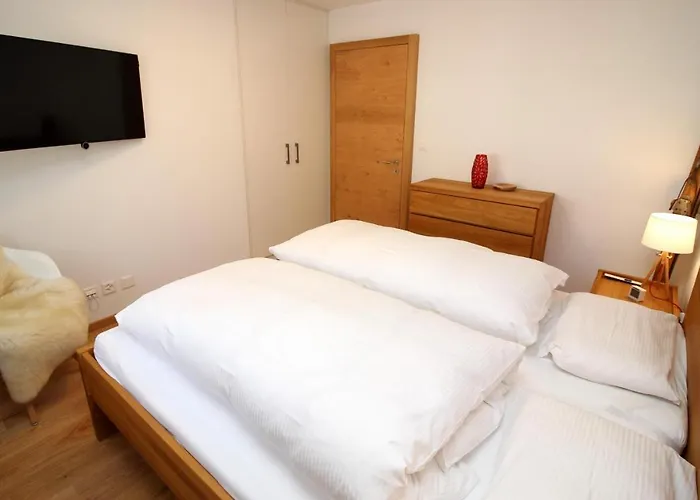 Au Reduit 412 Daire Saint-Moritz